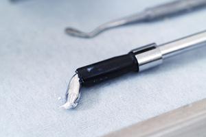 インプラントと予防の上條歯科医院